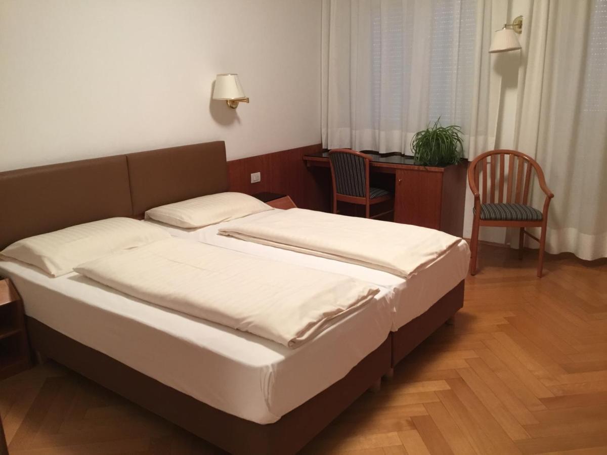 Hotel Adria ボルツァーノ エクステリア 写真