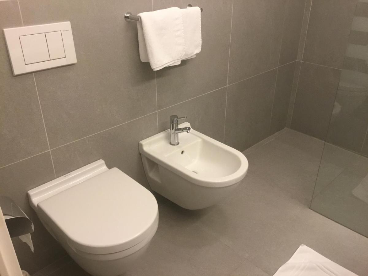 Hotel Adria ボルツァーノ エクステリア 写真