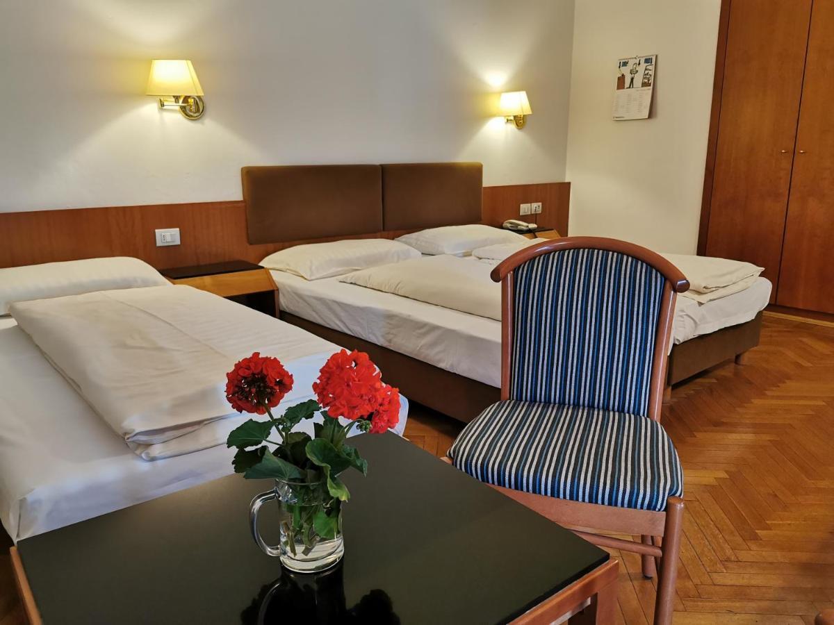 Hotel Adria ボルツァーノ エクステリア 写真