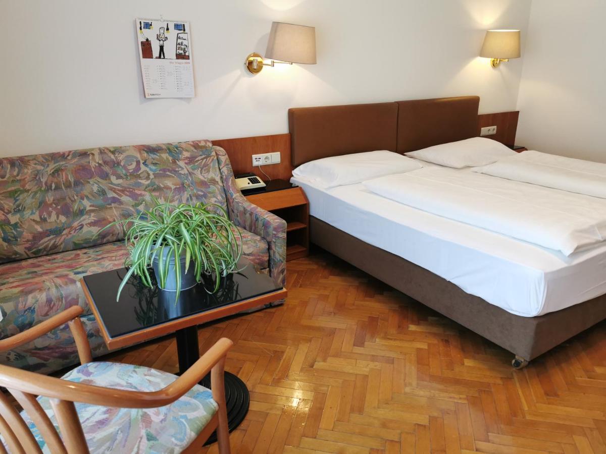 Hotel Adria ボルツァーノ エクステリア 写真